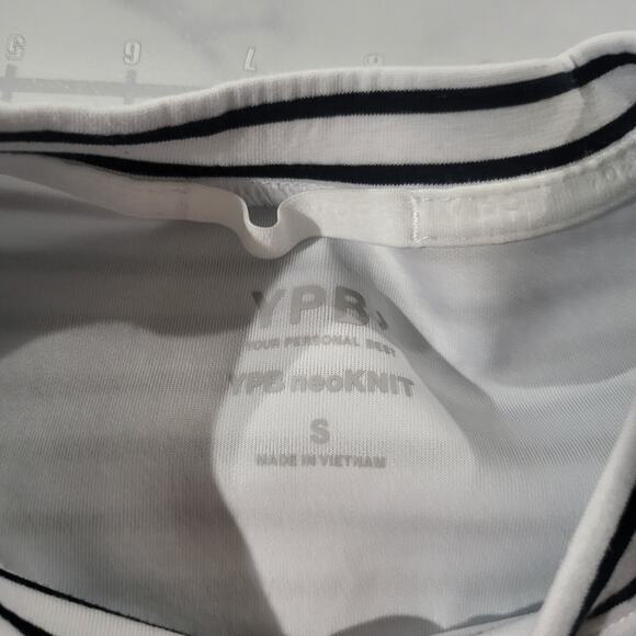 Abercrombie & Fitch Striped Crew Neck Sweater - Black and White - Picture 7 of 10